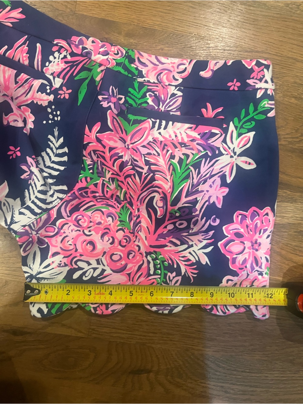 Lilly Pulitzer Buttercup Shorts Women 6 Ruffle Your Feathers Navy Pink Green - Picture 9 of 9